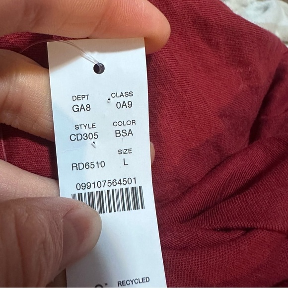 J crew berry sangria Tissue crepe turtleneck - Picture 3 of 3